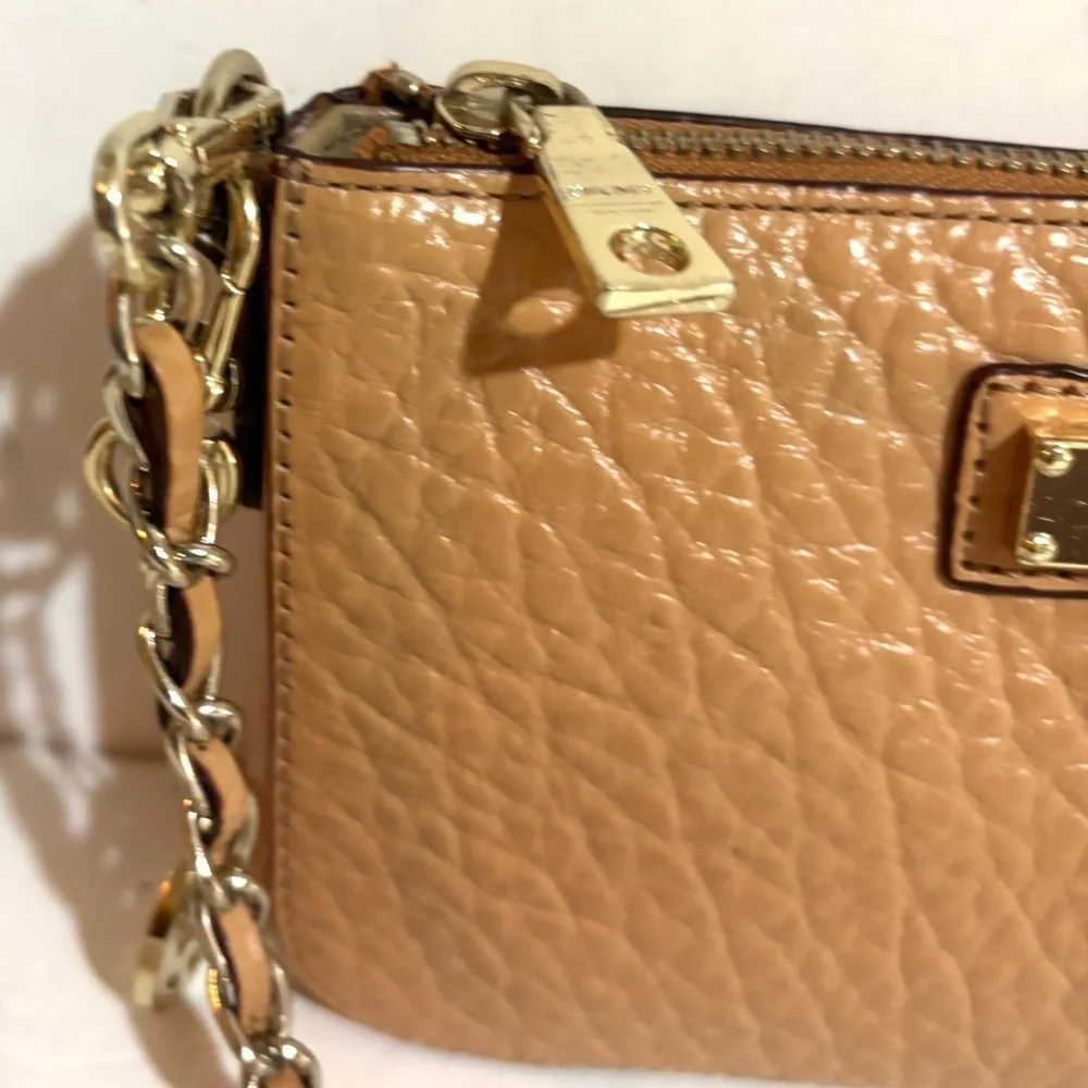 DKnyElegant Tan Leather Chain Strap shoulder Bag